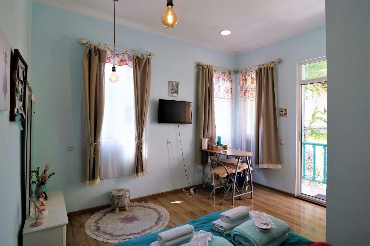 Guest House Marina 2 Tbilisi Ngoại thất bức ảnh